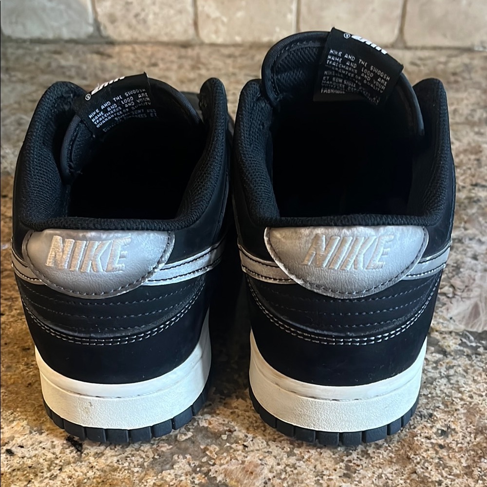 Nike Men's Black and Silver Low-Top Sneakers - Picture 3 of 4